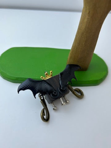 Handmade Mini Robot Pendant/Charms – Steampunk Winged Crown Design | Necklace, Keyring, Creative Gift