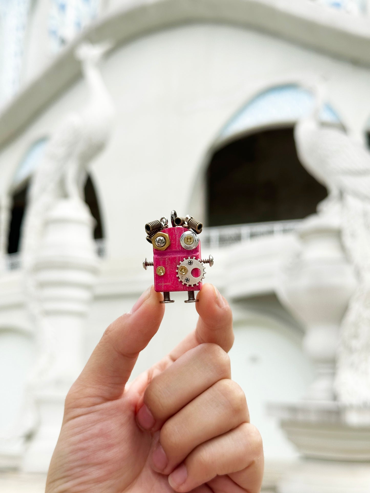 Handmade Mini Robot Pendant/Charms – Gear-Eyed Punk Design | Necklace, Keychain, Creative Gift