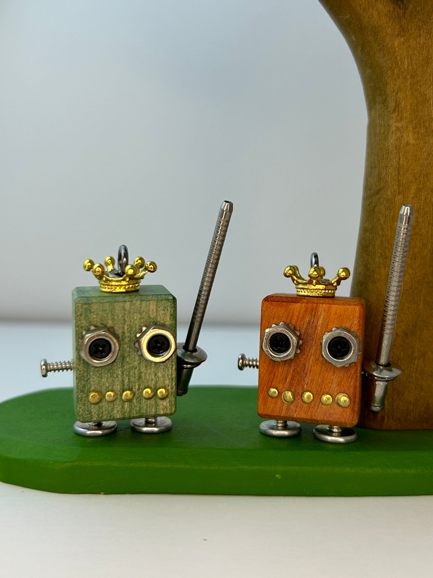 Handmade Mini Robot Pendant/Charms – Steampunk Crown & Sword Design | Necklace, Keyring, Creative Gift