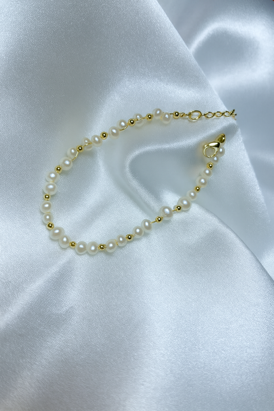 Handcrafted Natural Pearl Bracelet