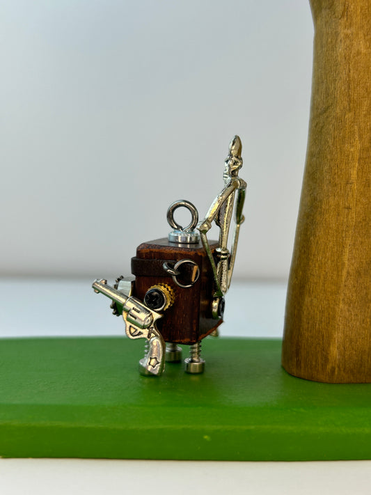 Handmade Mini Robot Pendant/Charms – Steampunk Figurine Top Design | Necklace, Keyring, Creative Gift