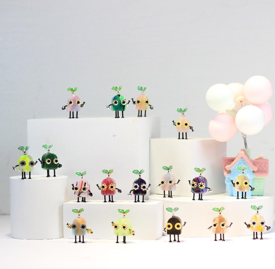 Handmade Mini Robot Pendant/Charms – Mini Sprout Robots | Necklace